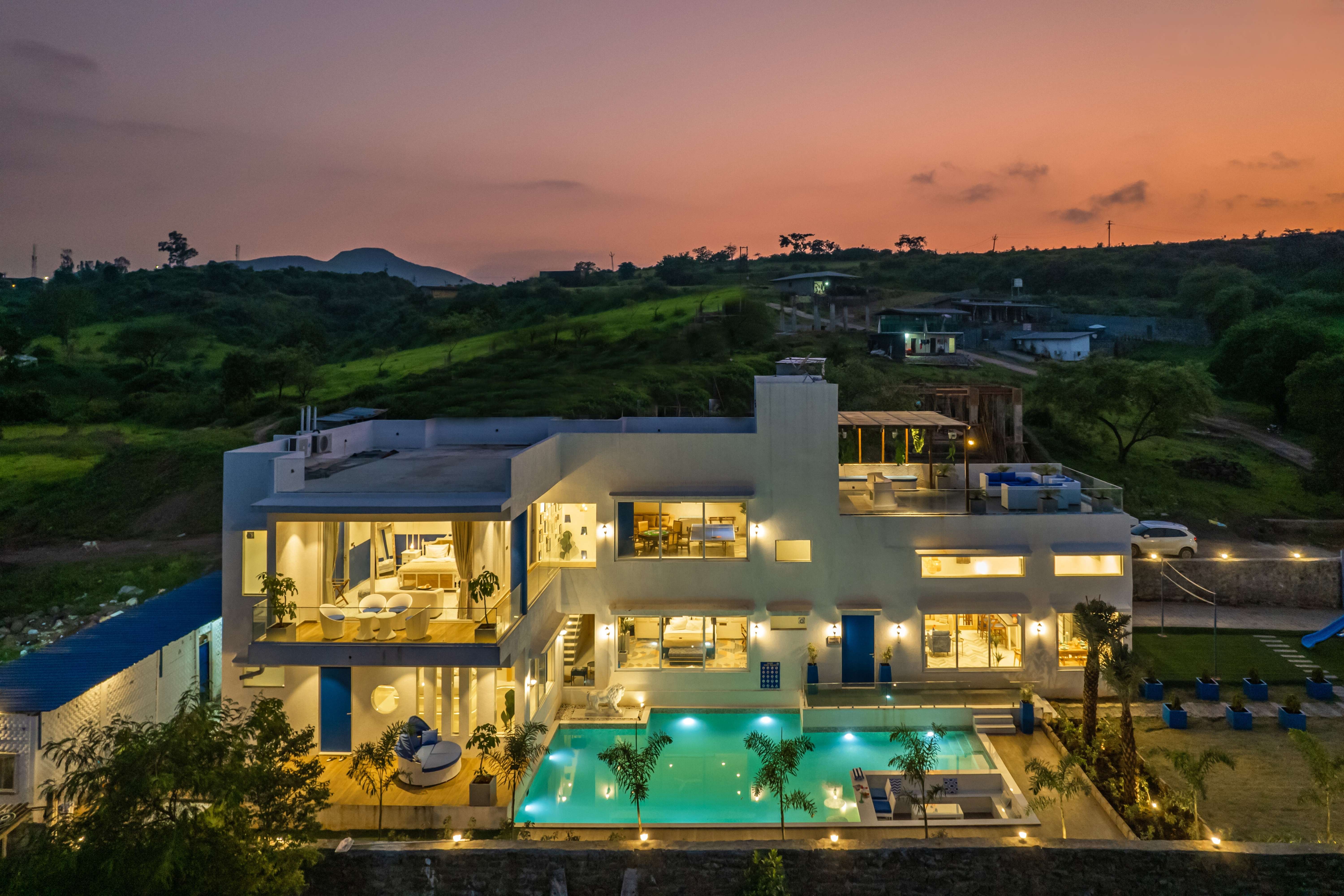 Hercules Villa, photograph 1